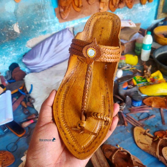 Antique Kolhapuri Chappal